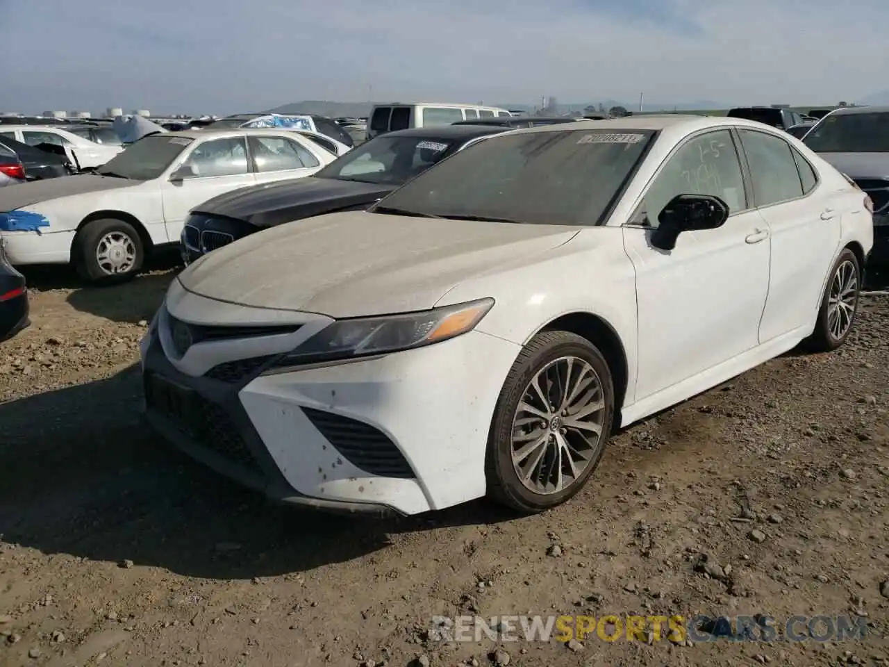 2 Photograph of a damaged car 4T1E31AK7LU010472 TOYOTA CAMRY 2020