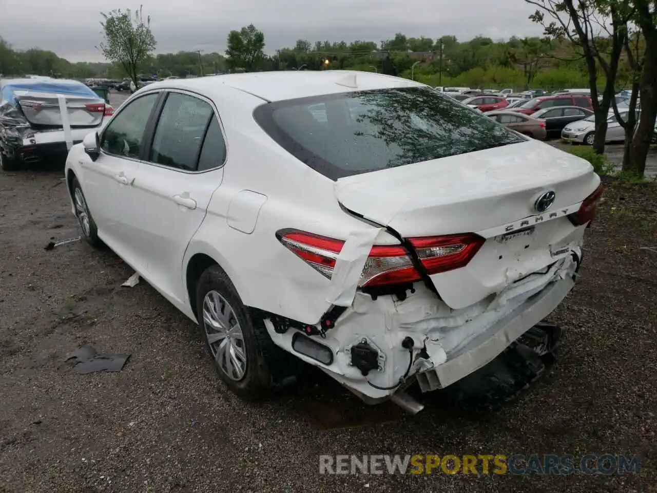 3 Photograph of a damaged car 4T1E31AK7LU014778 TOYOTA CAMRY 2020