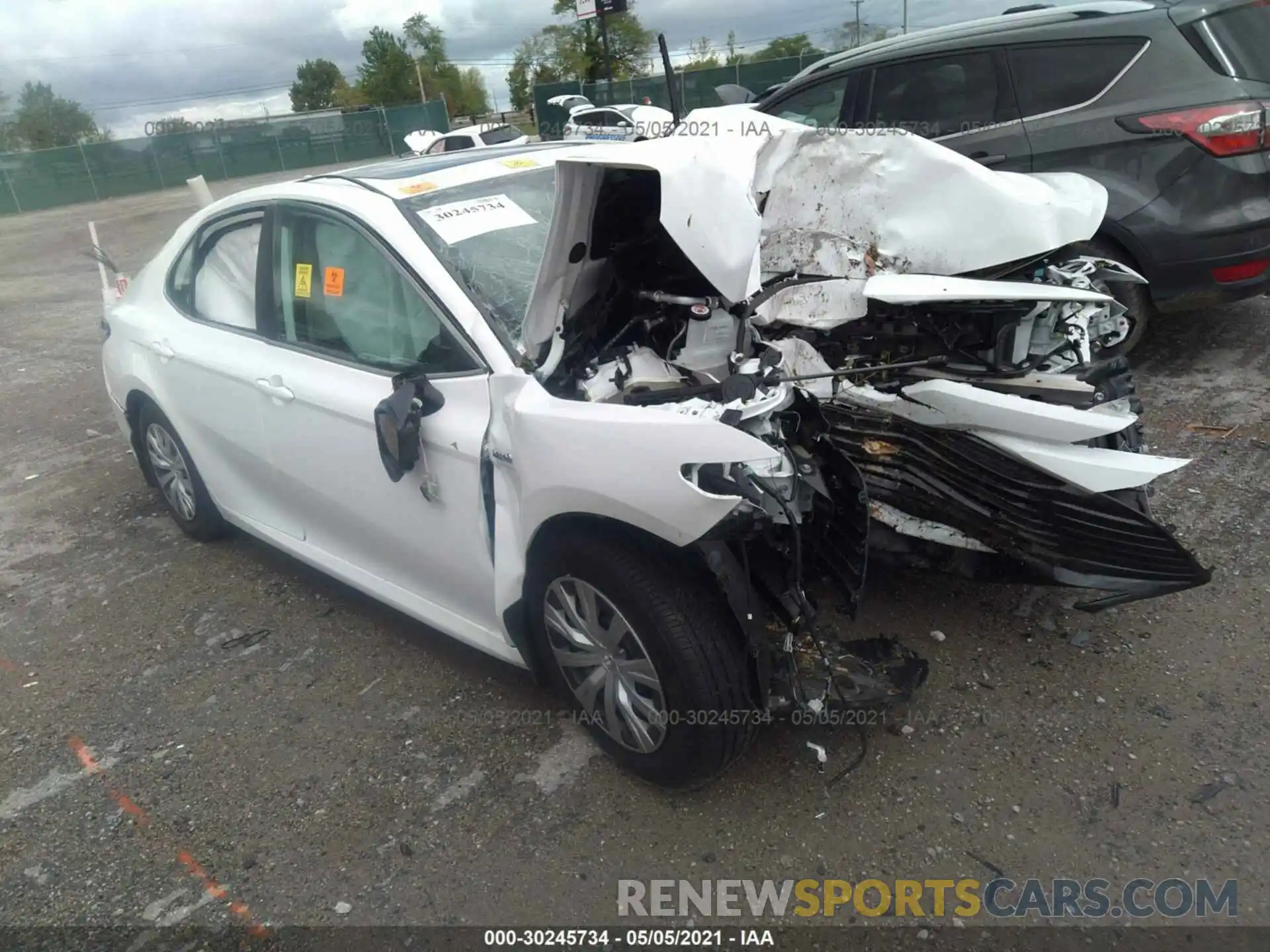 1 Photograph of a damaged car 4T1E31AK7LU527741 TOYOTA CAMRY 2020