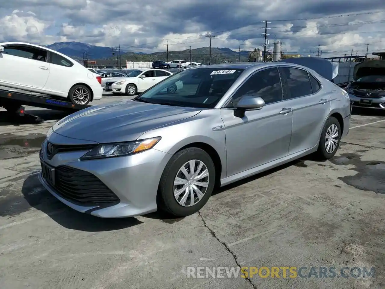 1 Photograph of a damaged car 4T1E31AK8LU518403 TOYOTA CAMRY 2020