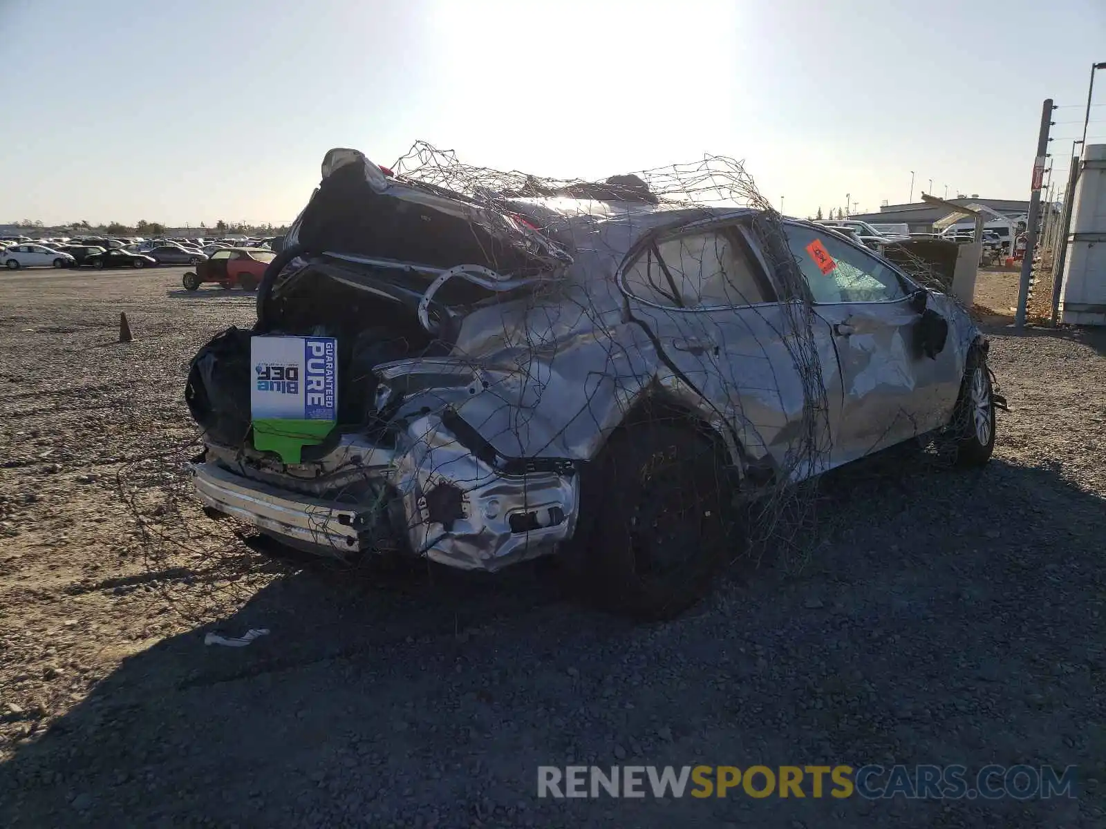 4 Photograph of a damaged car 4T1E31AK8LU523732 TOYOTA CAMRY 2020