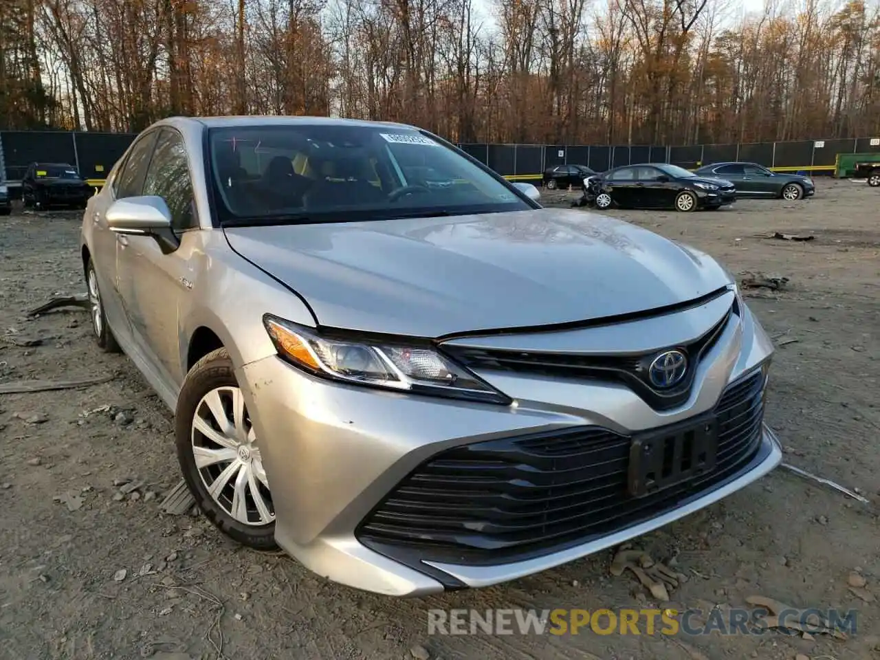 1 Photograph of a damaged car 4T1E31AKXLU525577 TOYOTA CAMRY 2020