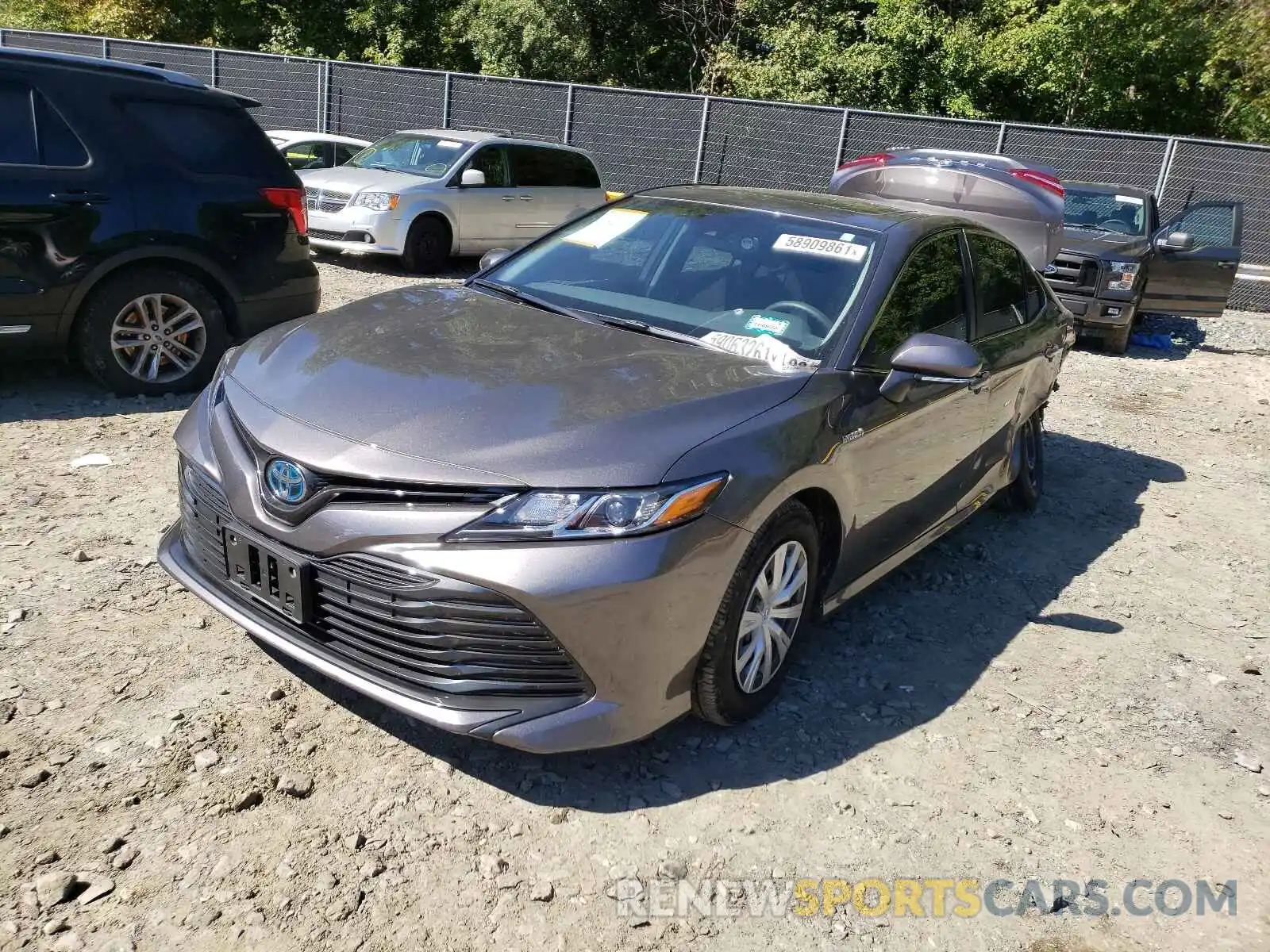 2 Photograph of a damaged car 4T1E31AKXLU540029 TOYOTA CAMRY 2020