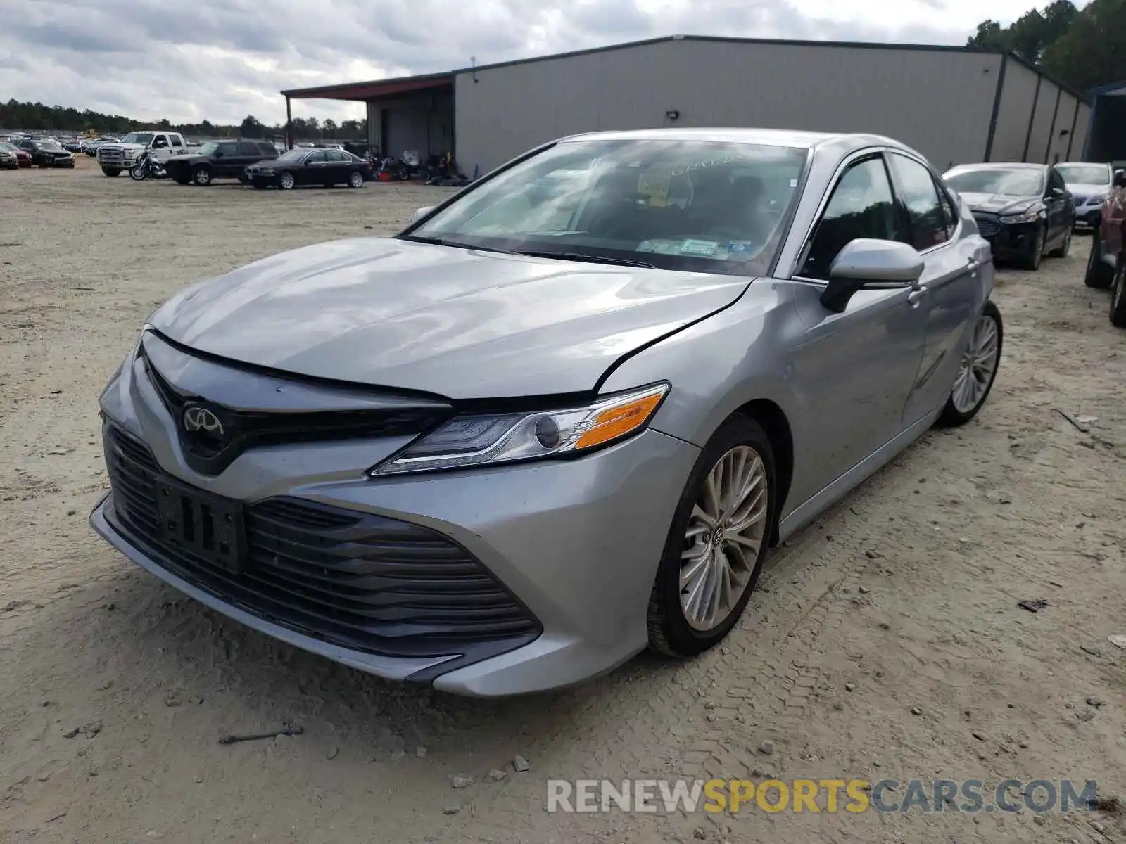 2 Photograph of a damaged car 4T1F11AK0LU303933 TOYOTA CAMRY 2020