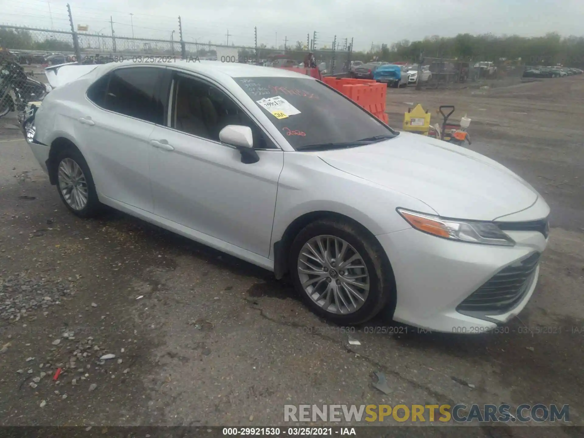 1 Photograph of a damaged car 4T1F11AK0LU991805 TOYOTA CAMRY 2020