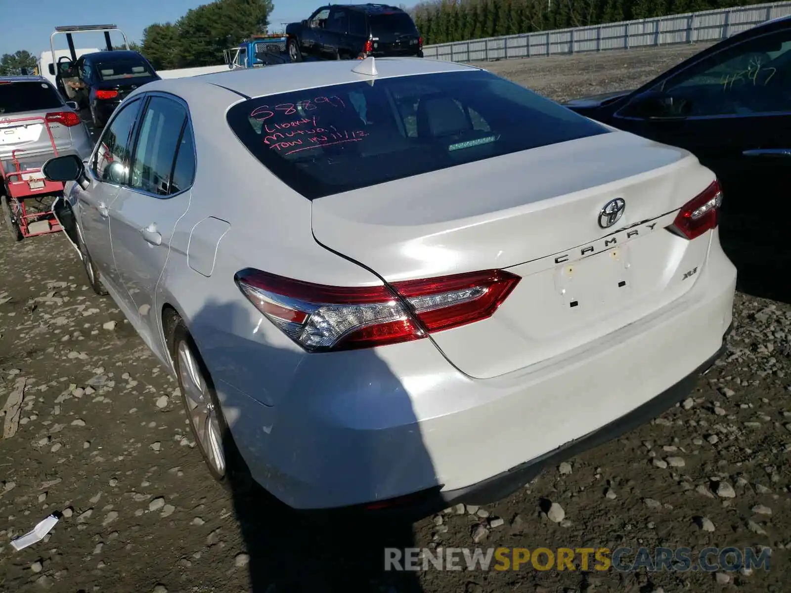 3 Photograph of a damaged car 4T1F11AK1LU315203 TOYOTA CAMRY 2020