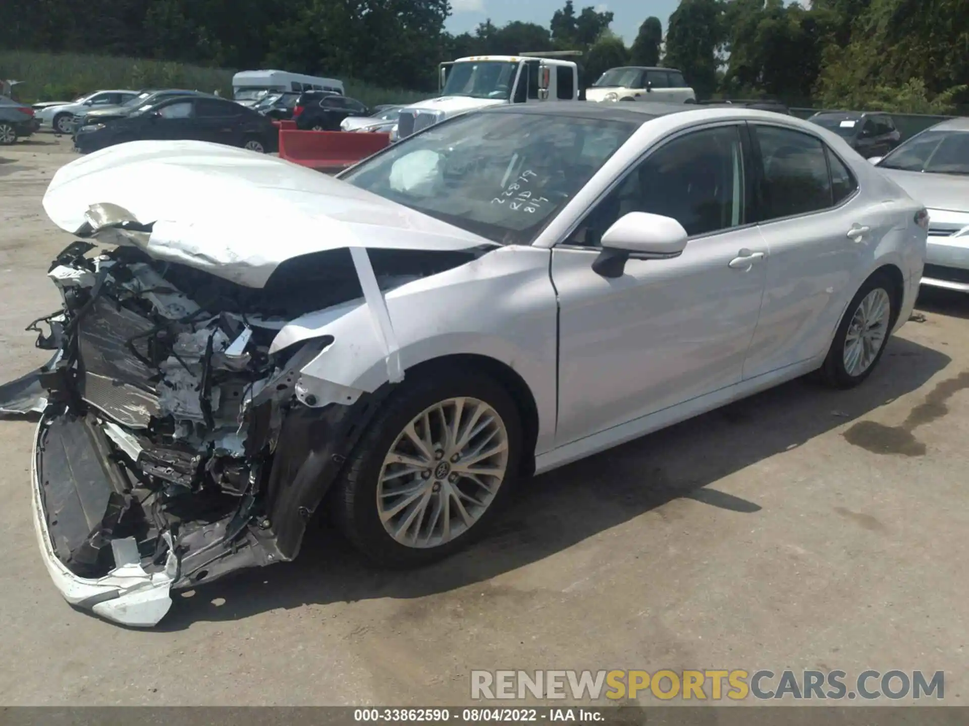 2 Photograph of a damaged car 4T1F11AK1LU914358 TOYOTA CAMRY 2020