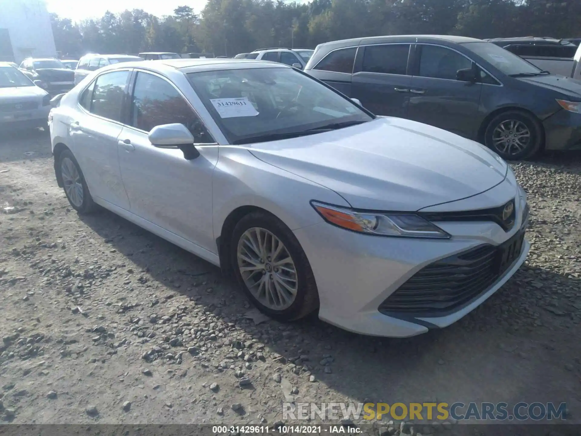 1 Photograph of a damaged car 4T1F11AK1LU922444 TOYOTA CAMRY 2020