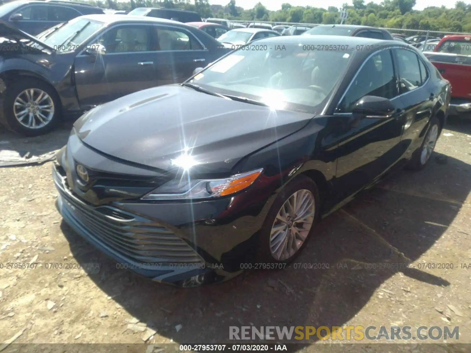 2 Photograph of a damaged car 4T1F11AK1LU940717 TOYOTA CAMRY 2020