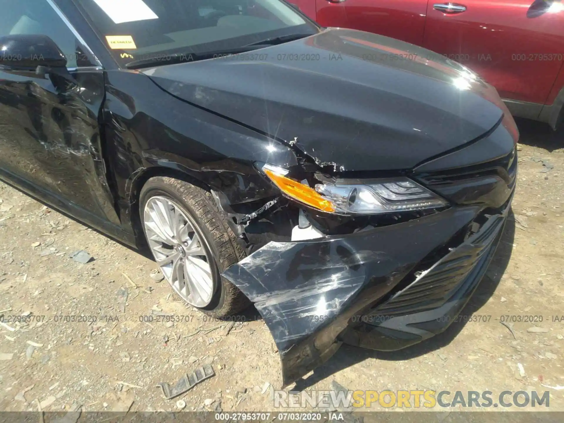 6 Photograph of a damaged car 4T1F11AK1LU940717 TOYOTA CAMRY 2020