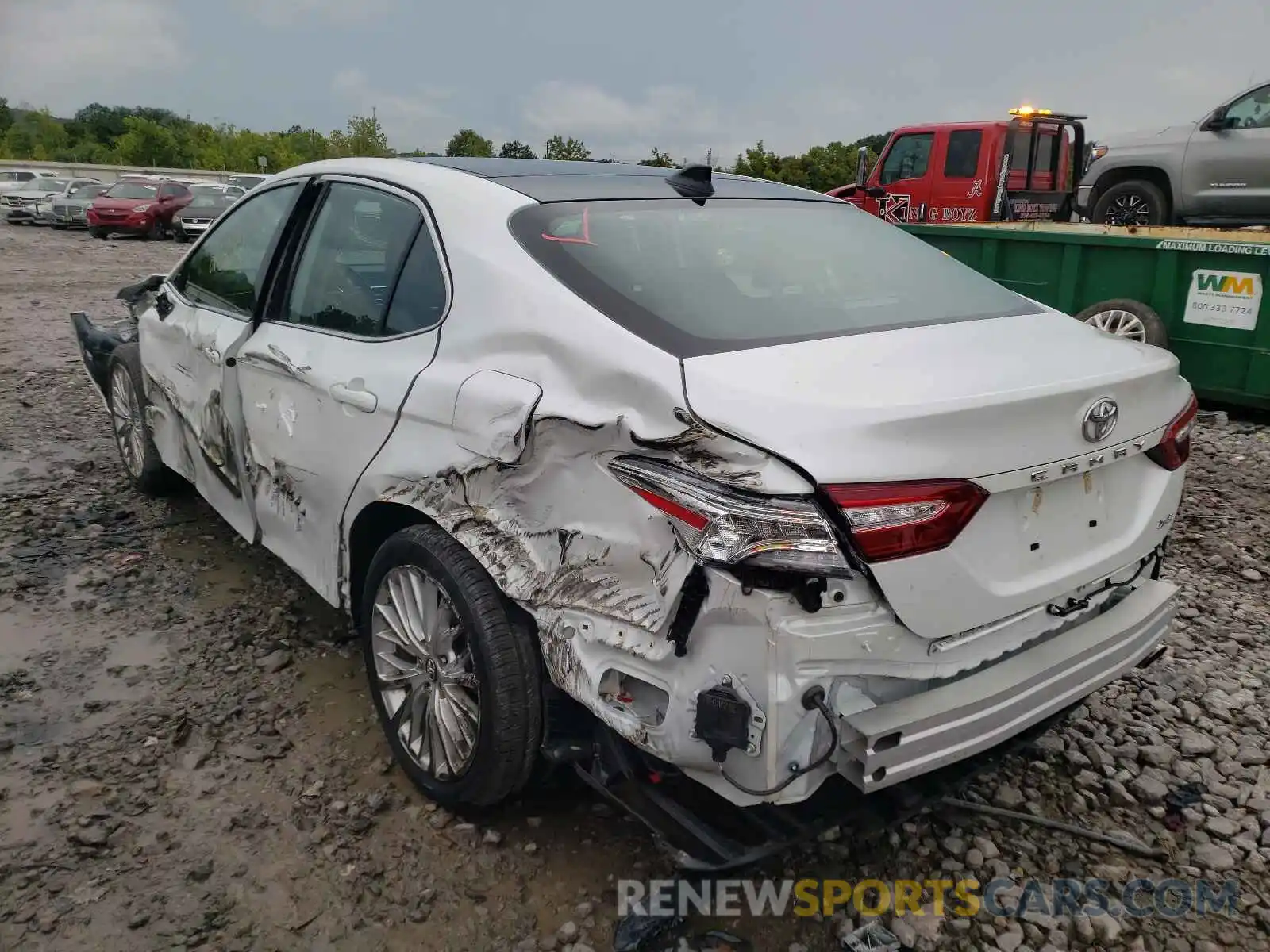 3 Photograph of a damaged car 4T1F11AK1LU944170 TOYOTA CAMRY 2020