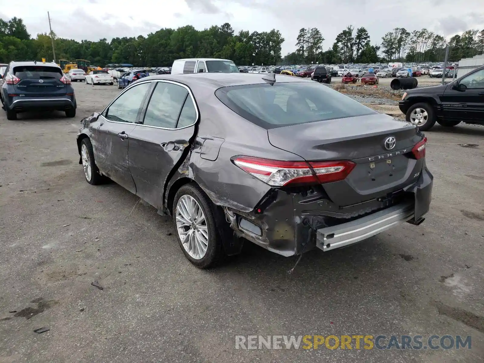 3 Photograph of a damaged car 4T1F11AK1LU987679 TOYOTA CAMRY 2020