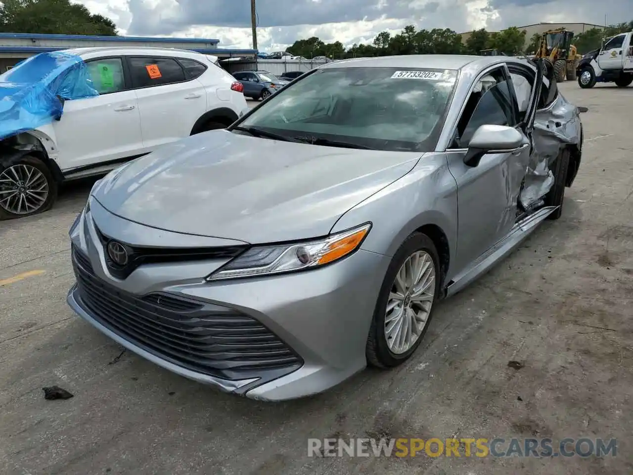 2 Photograph of a damaged car 4T1F11AK1LU997015 TOYOTA CAMRY 2020