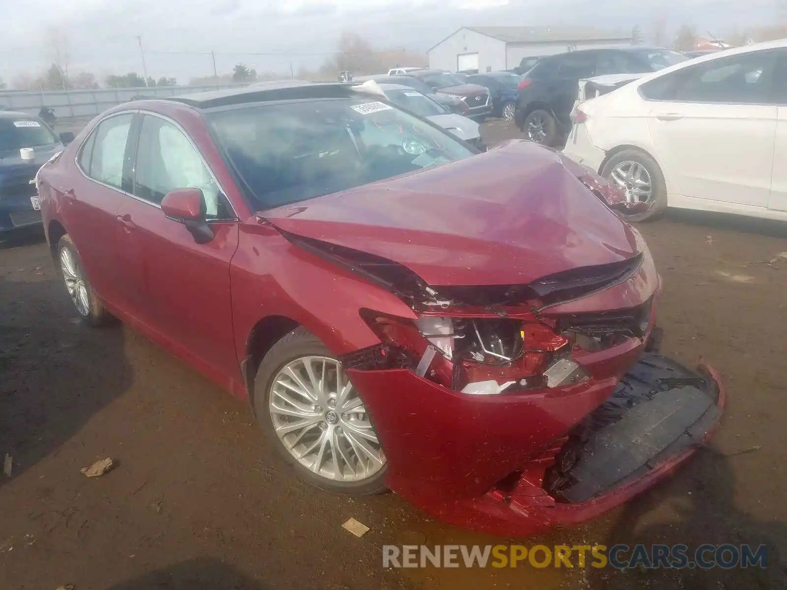 1 Photograph of a damaged car 4T1F11AK2LU311466 TOYOTA CAMRY 2020