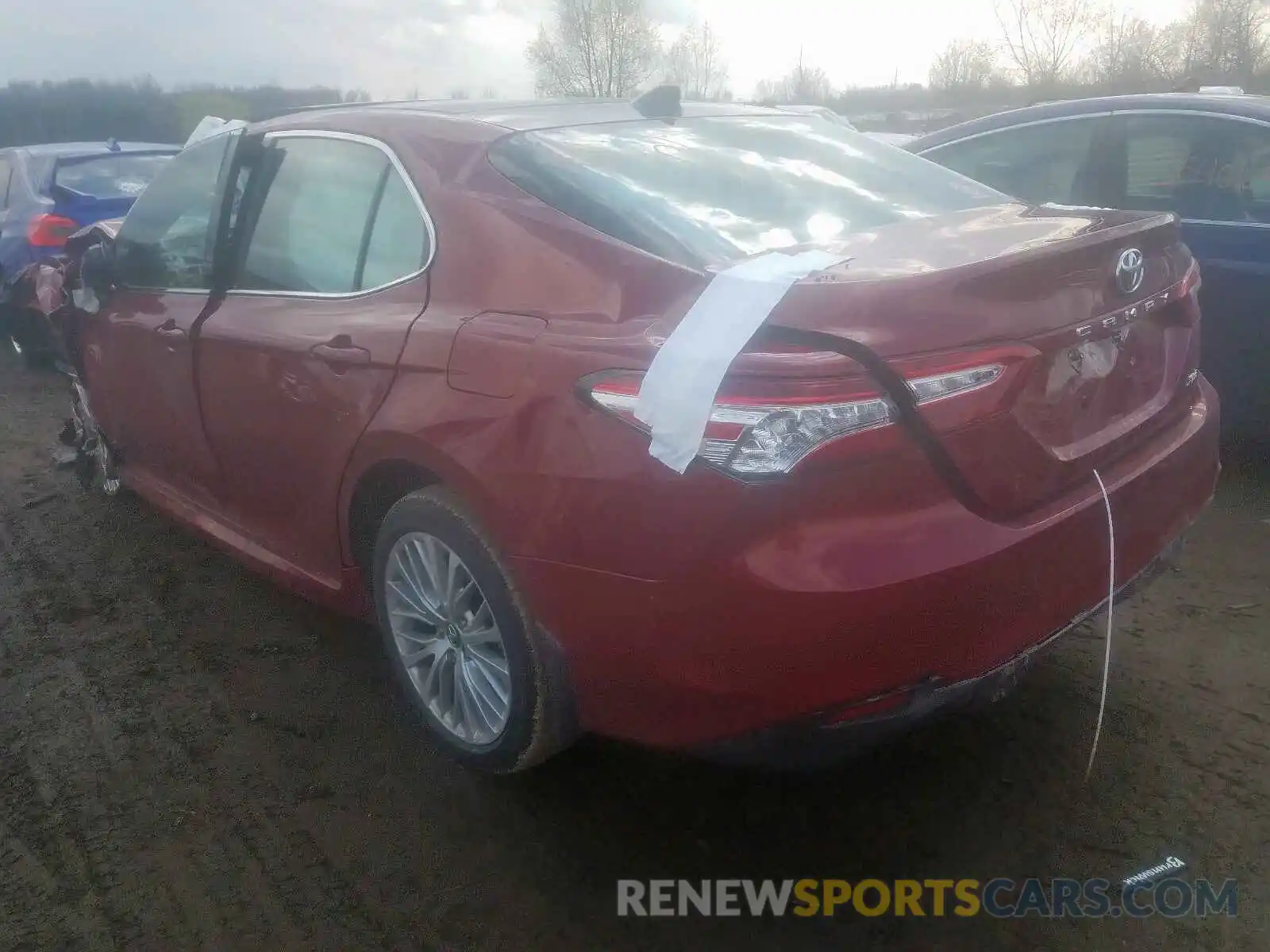 3 Photograph of a damaged car 4T1F11AK2LU311466 TOYOTA CAMRY 2020