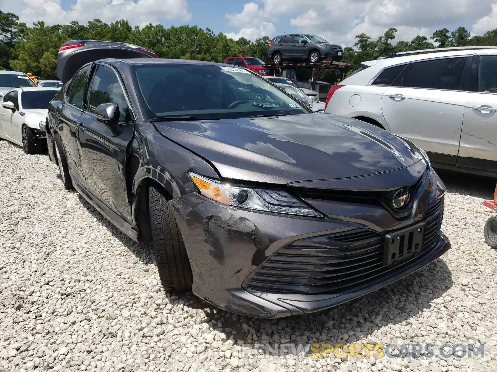 1 Photograph of a damaged car 4T1F11AK2LU900405 TOYOTA CAMRY 2020