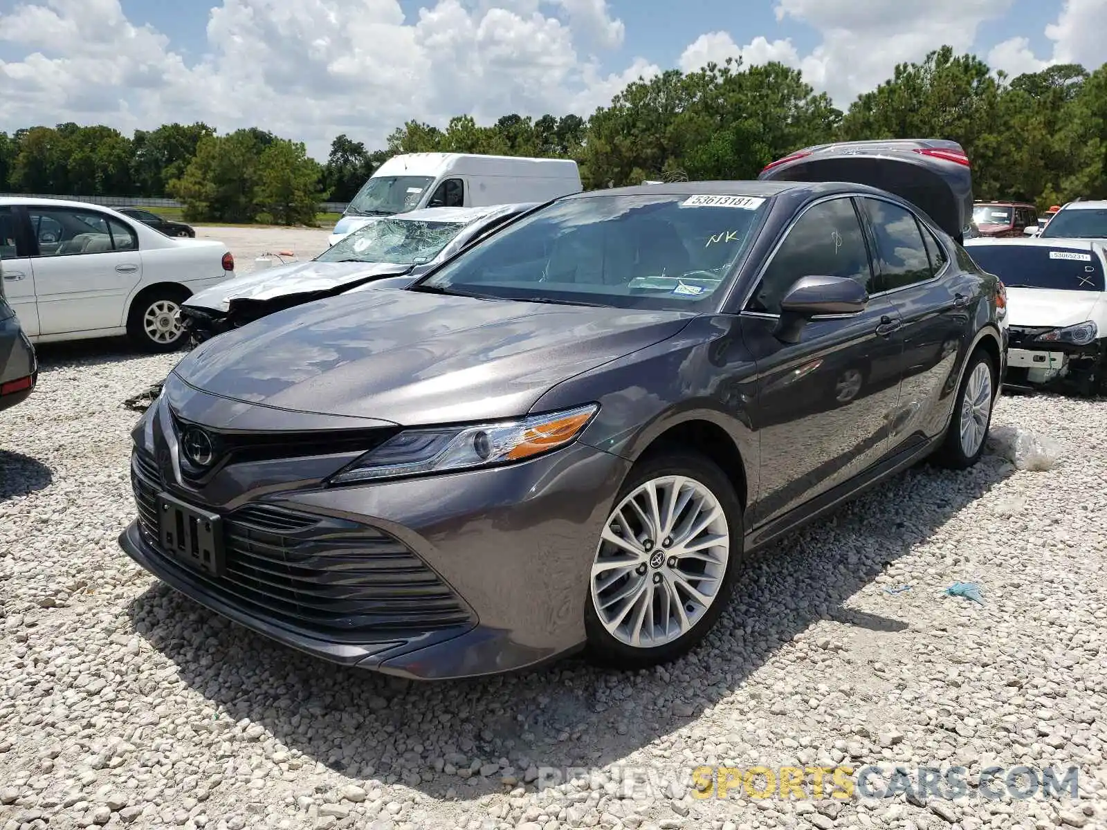 2 Photograph of a damaged car 4T1F11AK2LU900405 TOYOTA CAMRY 2020