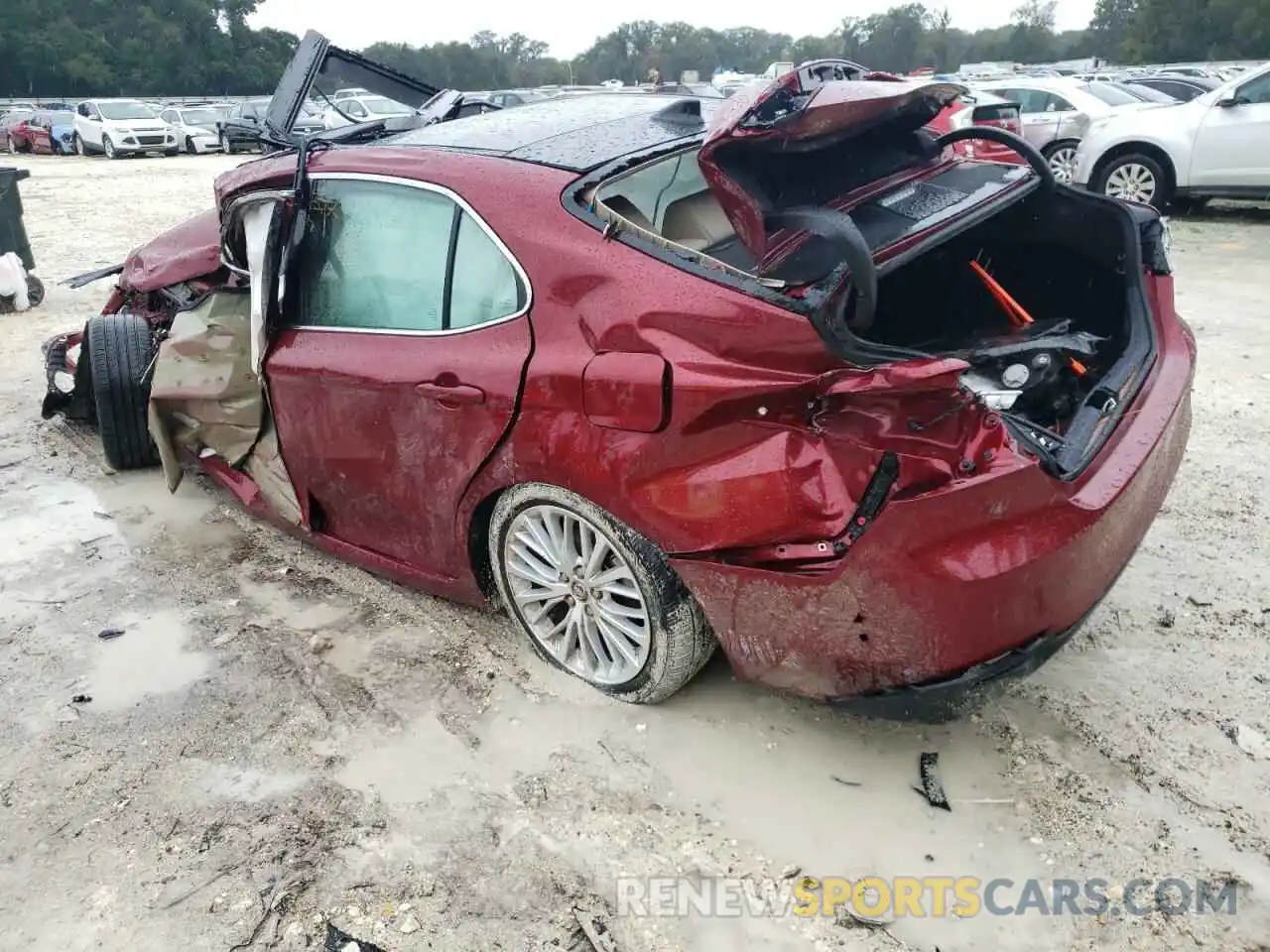 3 Photograph of a damaged car 4T1F11AK2LU904213 TOYOTA CAMRY 2020