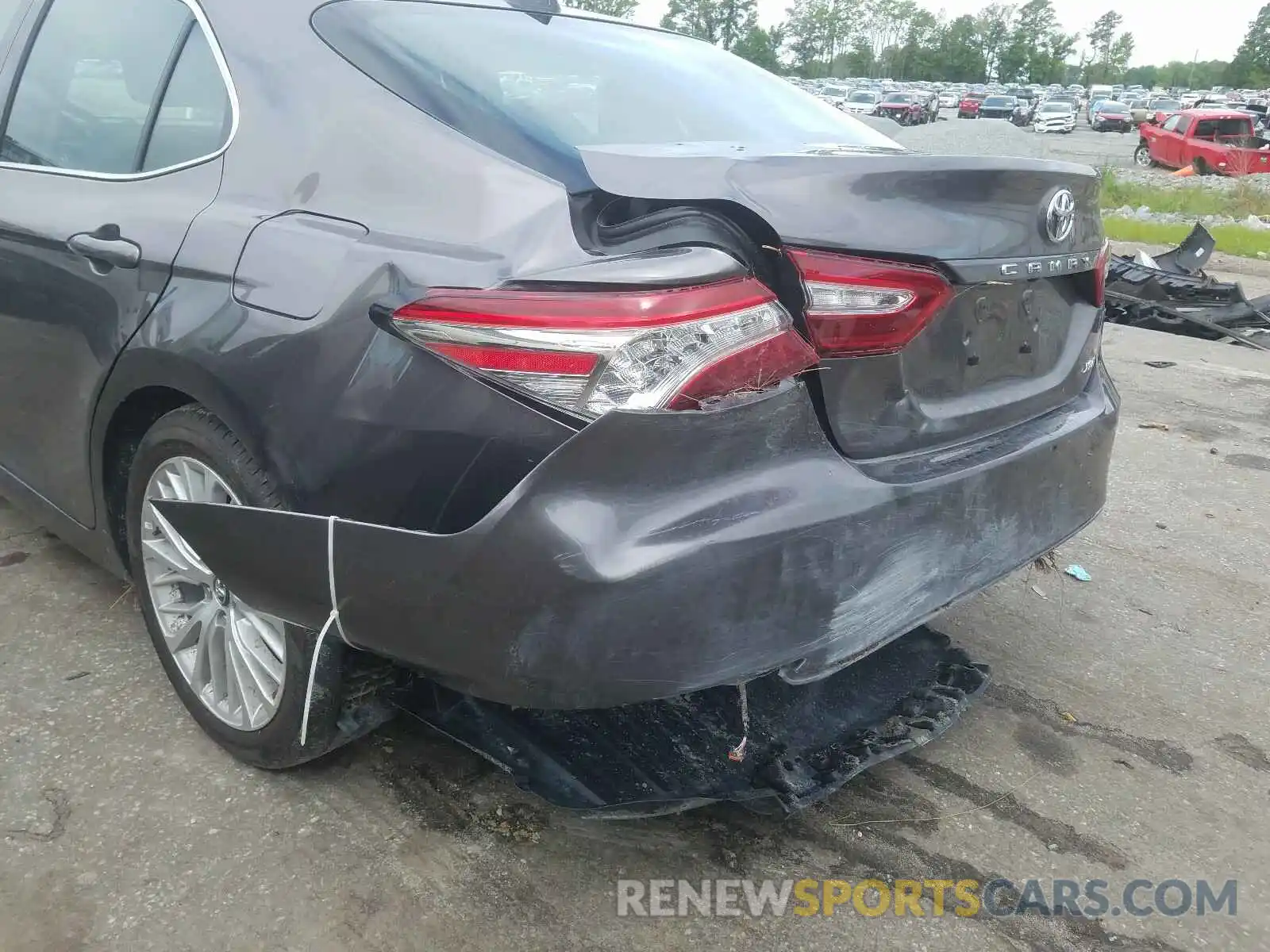 9 Photograph of a damaged car 4T1F11AK2LU910318 TOYOTA CAMRY 2020