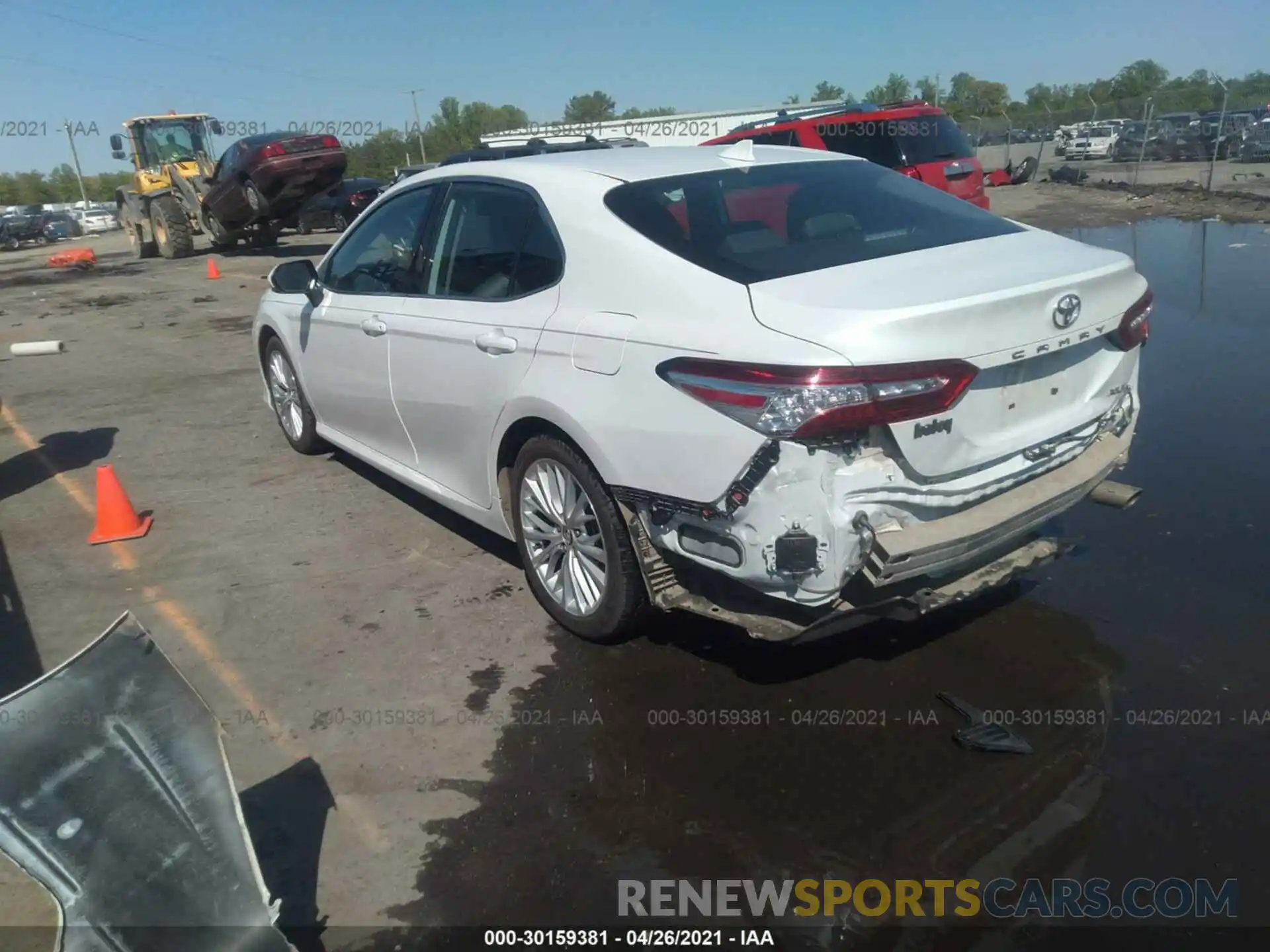 3 Photograph of a damaged car 4T1F11AK2LU922470 TOYOTA CAMRY 2020