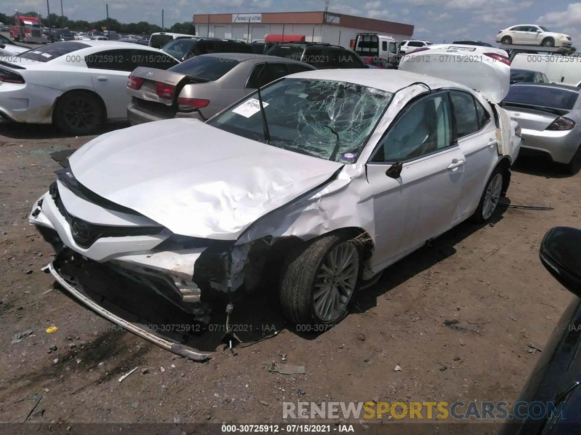 2 Photograph of a damaged car 4T1F11AK3LU306034 TOYOTA CAMRY 2020