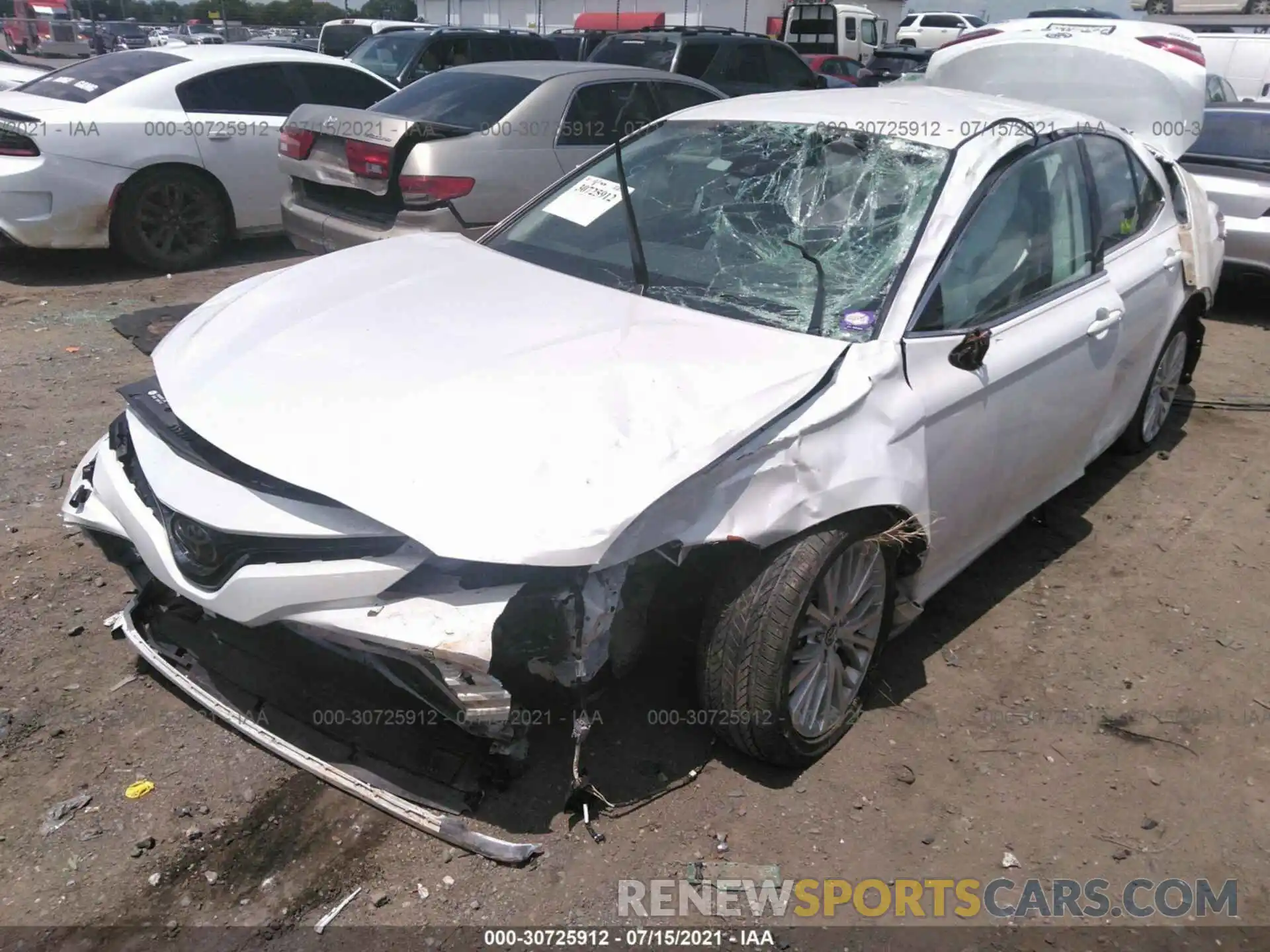 6 Photograph of a damaged car 4T1F11AK3LU306034 TOYOTA CAMRY 2020