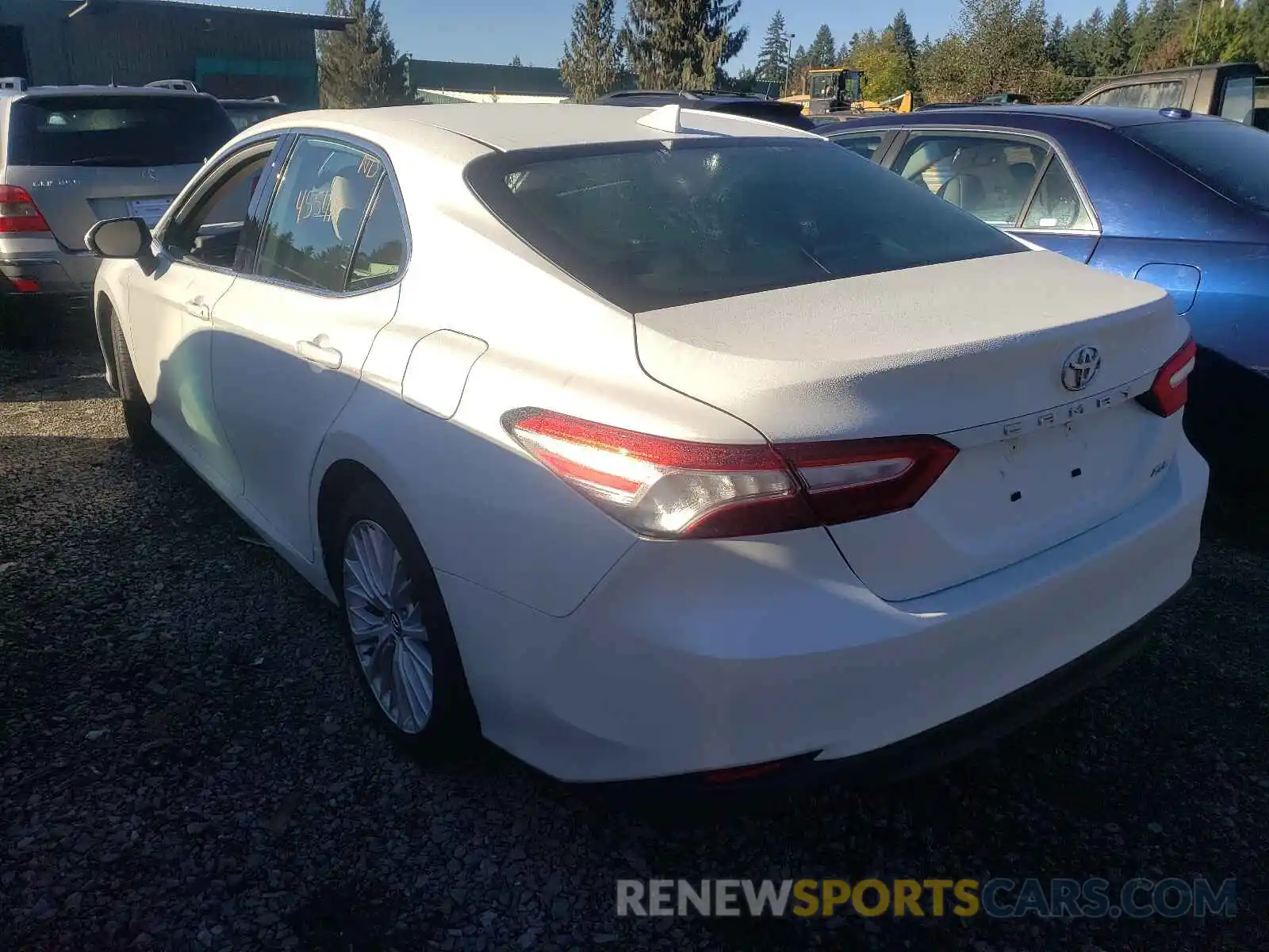 3 Photograph of a damaged car 4T1F11AK3LU306227 TOYOTA CAMRY 2020