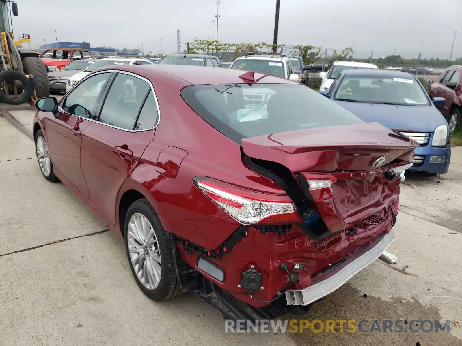 3 Photograph of a damaged car 4T1F11AK3LU503706 TOYOTA CAMRY 2020