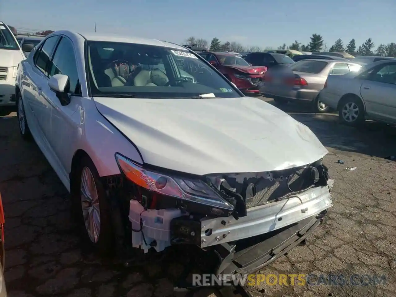 1 Photograph of a damaged car 4T1F11AK3LU897790 TOYOTA CAMRY 2020