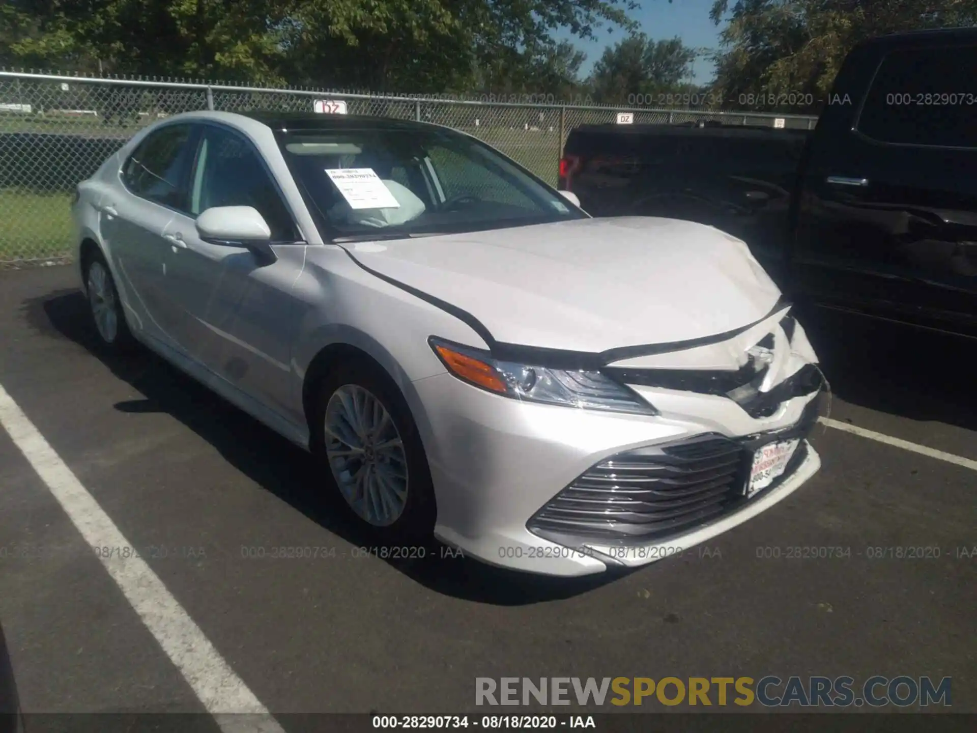 1 Photograph of a damaged car 4T1F11AK3LU911252 TOYOTA CAMRY 2020