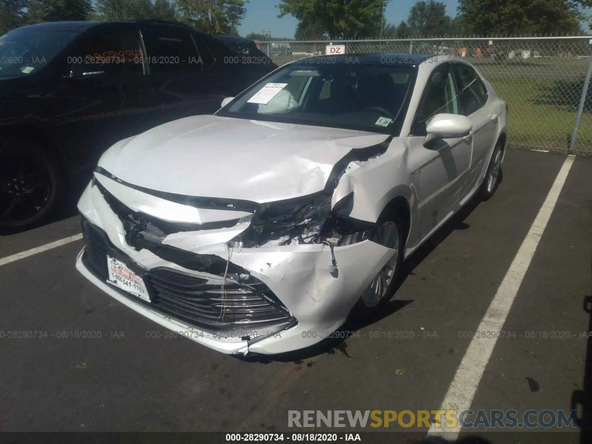 2 Photograph of a damaged car 4T1F11AK3LU911252 TOYOTA CAMRY 2020