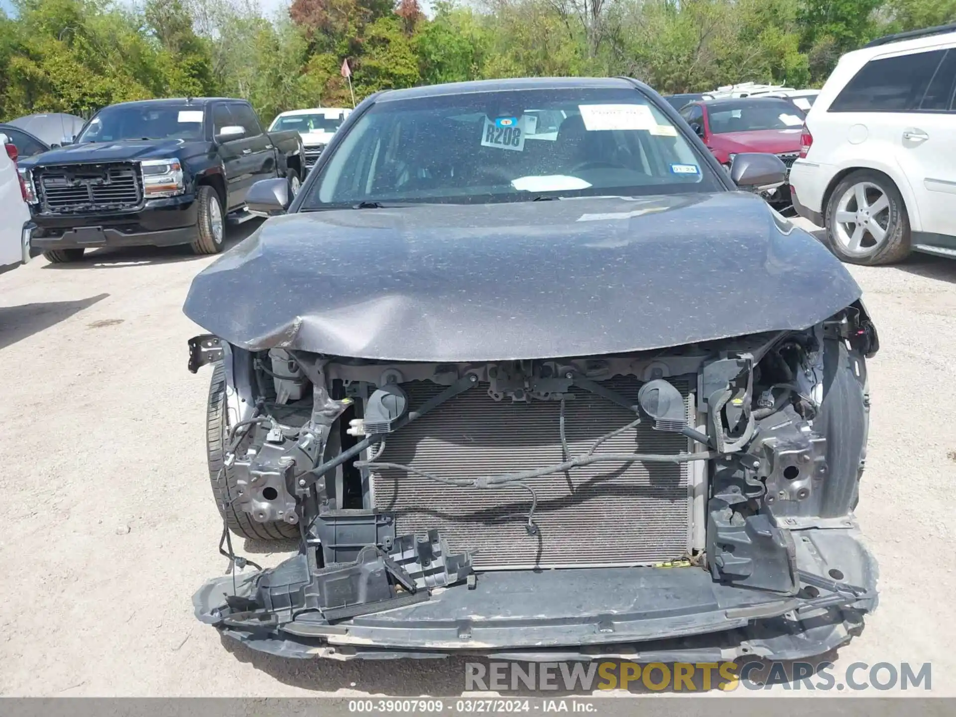 12 Photograph of a damaged car 4T1F11AK3LU931369 TOYOTA CAMRY 2020