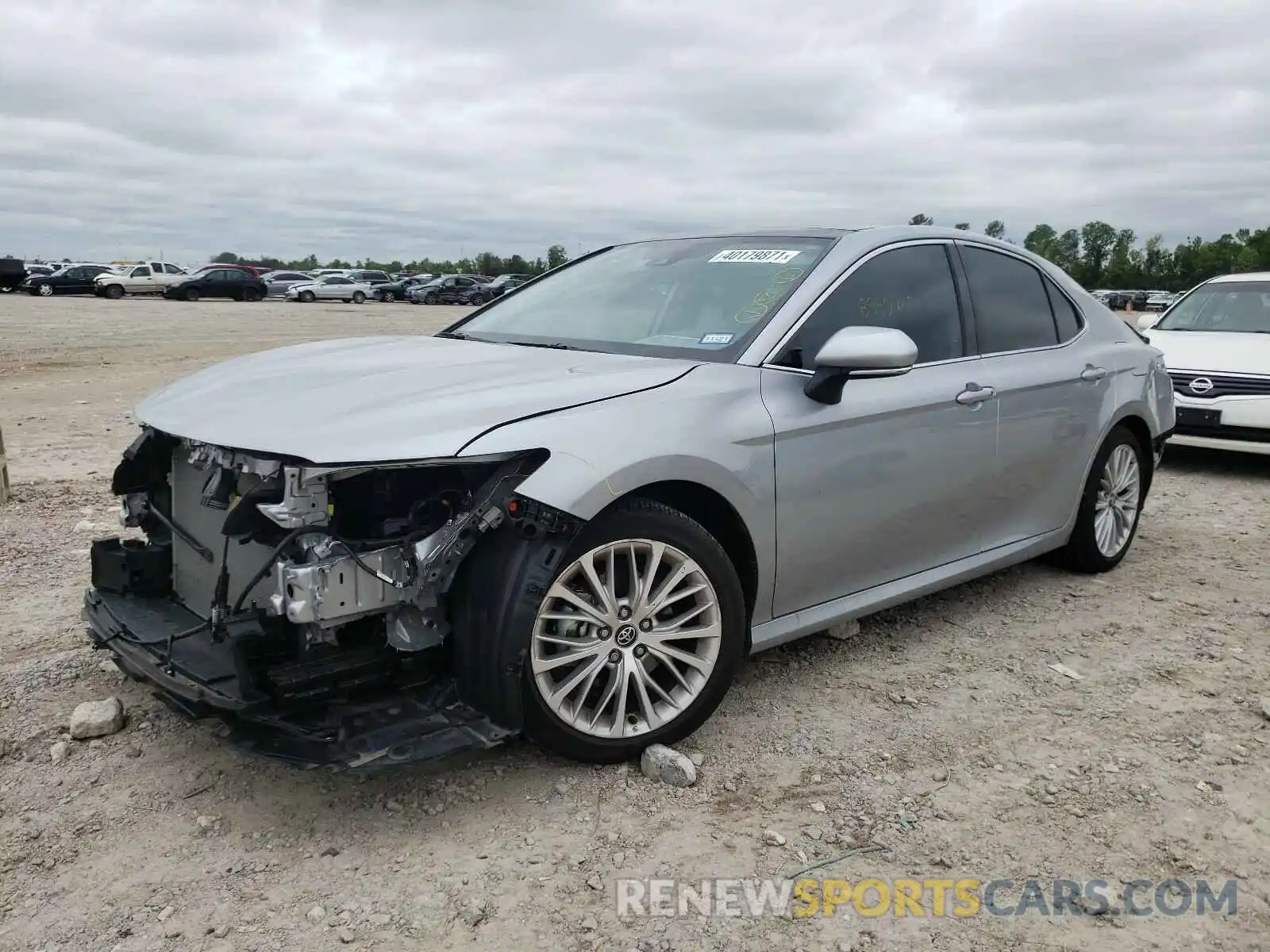 2 Photograph of a damaged car 4T1F11AK4LU306480 TOYOTA CAMRY 2020