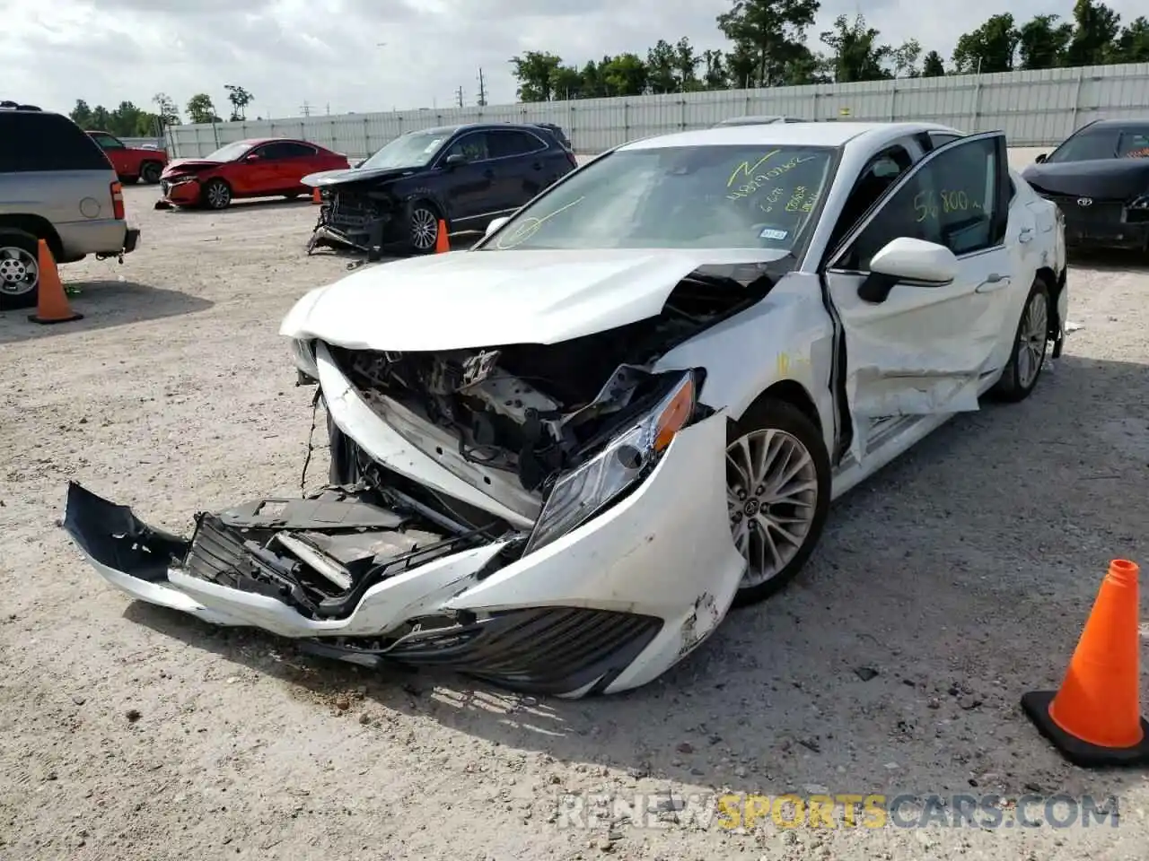 2 Photograph of a damaged car 4T1F11AK4LU308794 TOYOTA CAMRY 2020