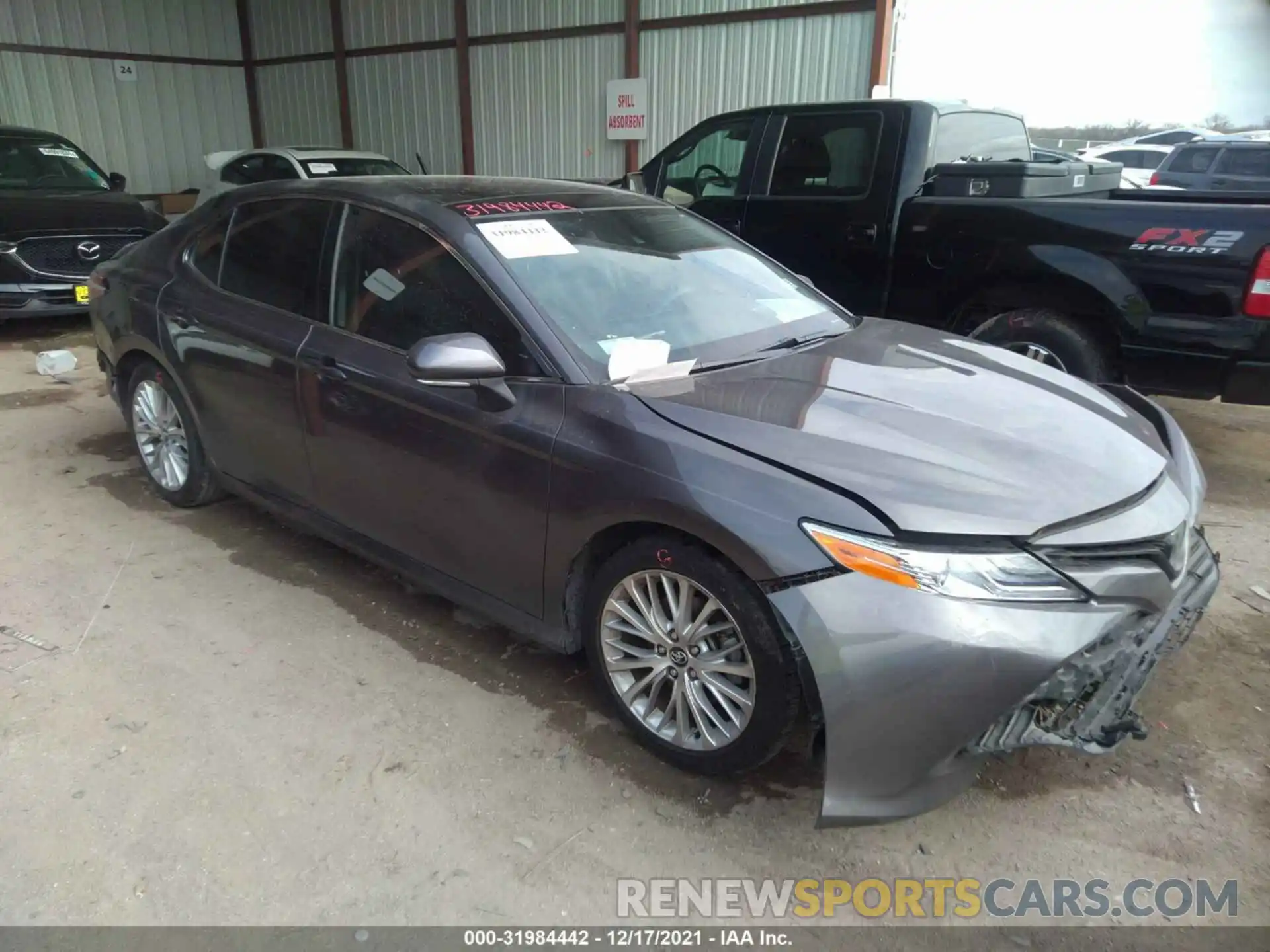 1 Photograph of a damaged car 4T1F11AK4LU335963 TOYOTA CAMRY 2020