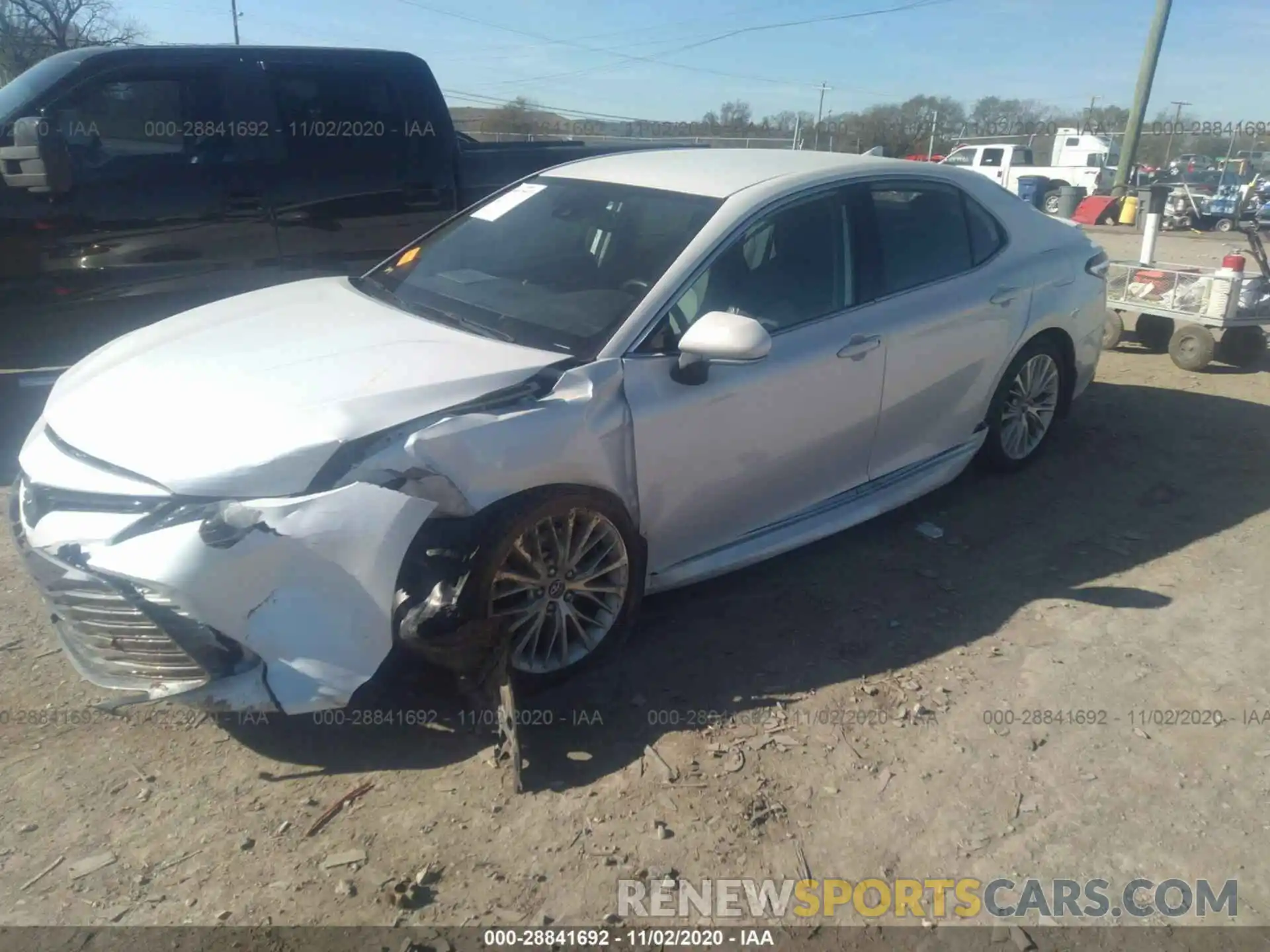 2 Photograph of a damaged car 4T1F11AK4LU337695 TOYOTA CAMRY 2020