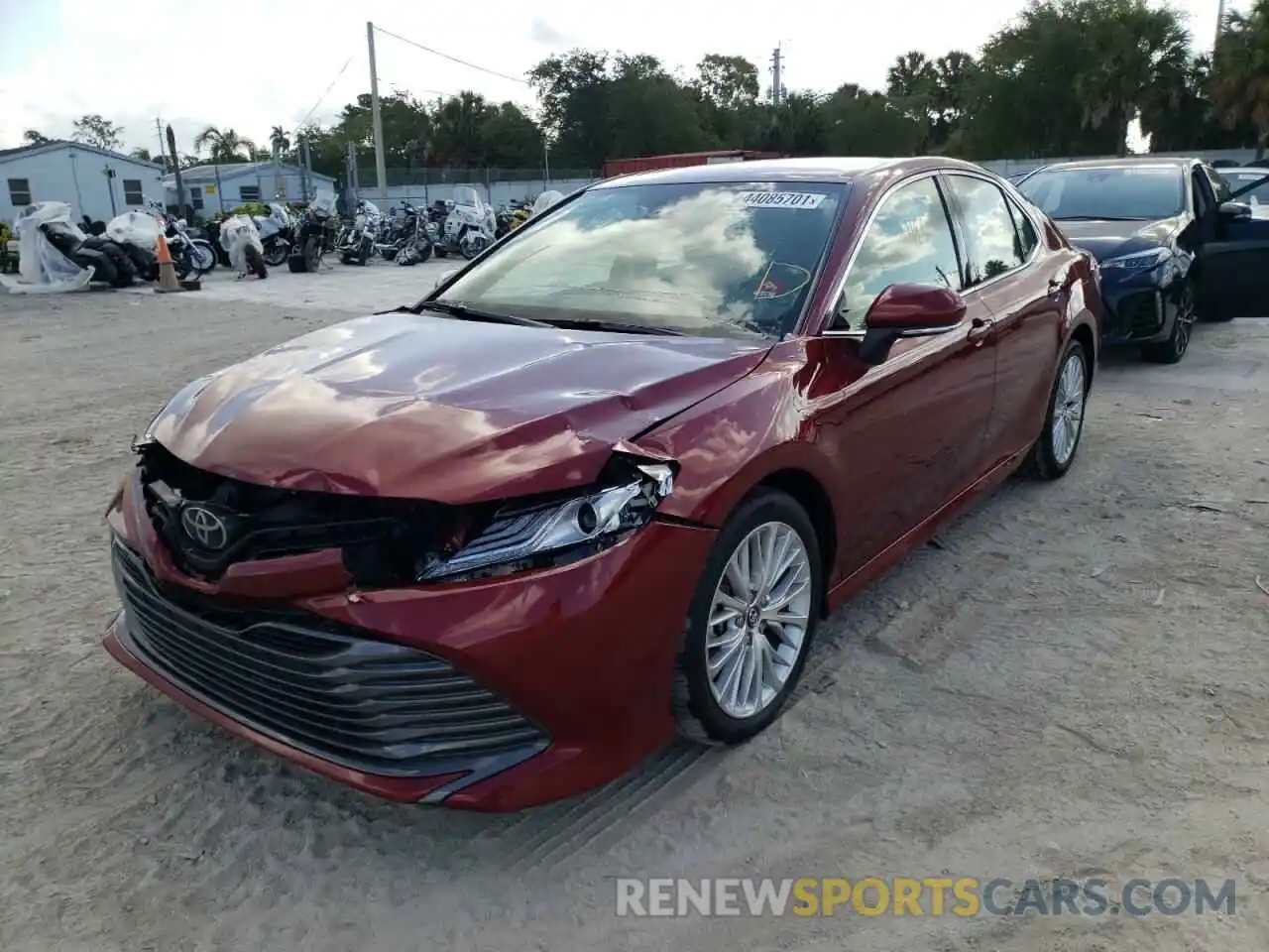 2 Photograph of a damaged car 4T1F11AK4LU890282 TOYOTA CAMRY 2020