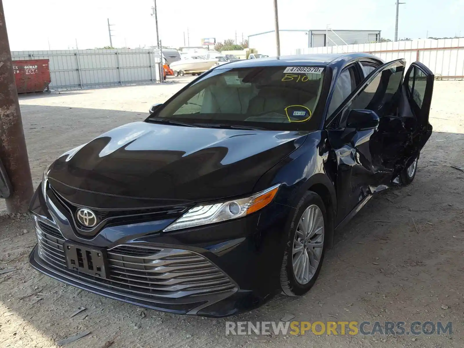 2 Photograph of a damaged car 4T1F11AK4LU925578 TOYOTA CAMRY 2020