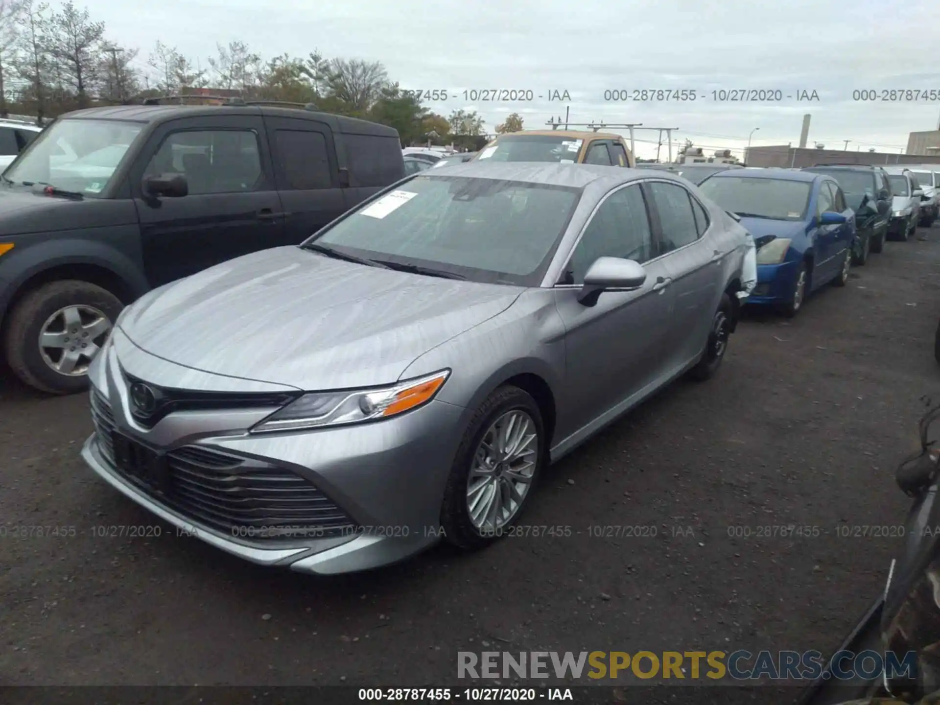 2 Photograph of a damaged car 4T1F11AK4LU986302 TOYOTA CAMRY 2020