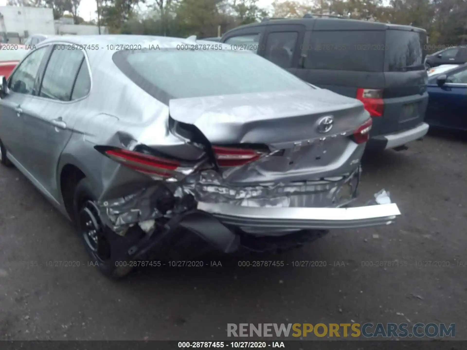 6 Photograph of a damaged car 4T1F11AK4LU986302 TOYOTA CAMRY 2020