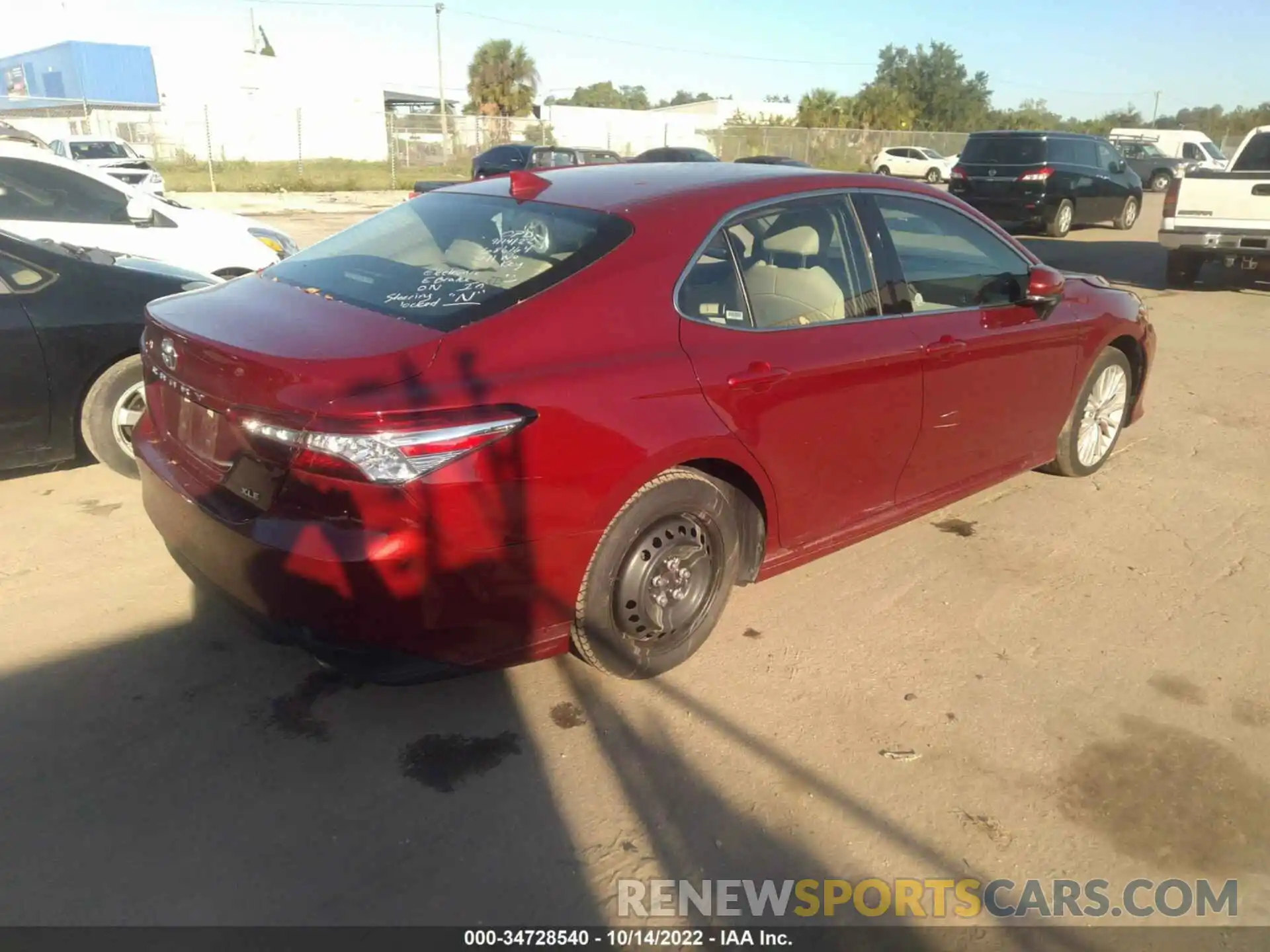 4 Photograph of a damaged car 4T1F11AK5LU391829 TOYOTA CAMRY 2020