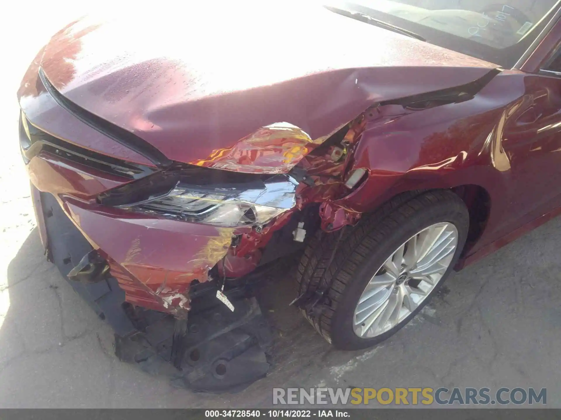 6 Photograph of a damaged car 4T1F11AK5LU391829 TOYOTA CAMRY 2020