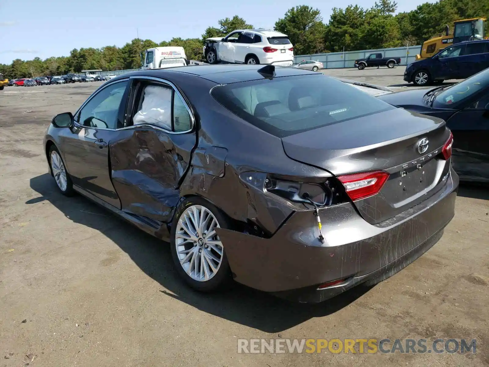 3 Photograph of a damaged car 4T1F11AK5LU874799 TOYOTA CAMRY 2020