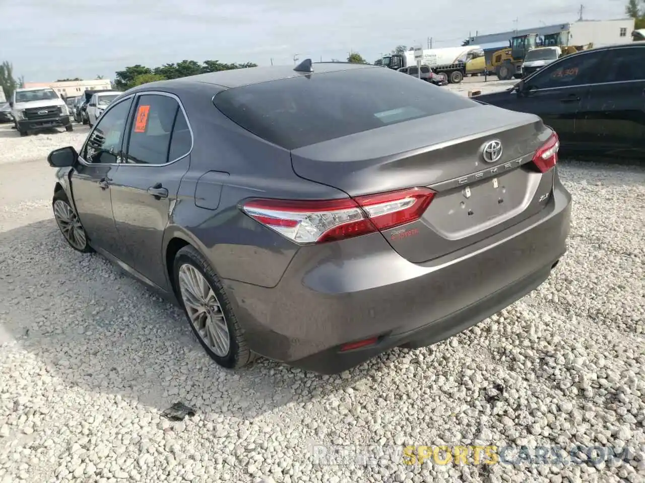 3 Photograph of a damaged car 4T1F11AK5LU877007 TOYOTA CAMRY 2020