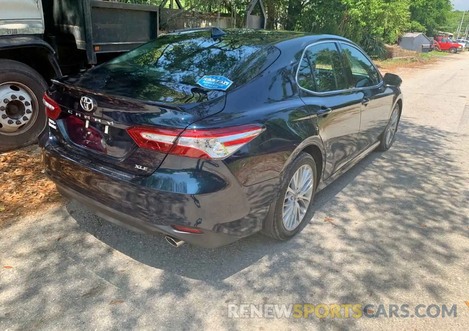 4 Photograph of a damaged car 4T1F11AK5LU903444 TOYOTA CAMRY 2020