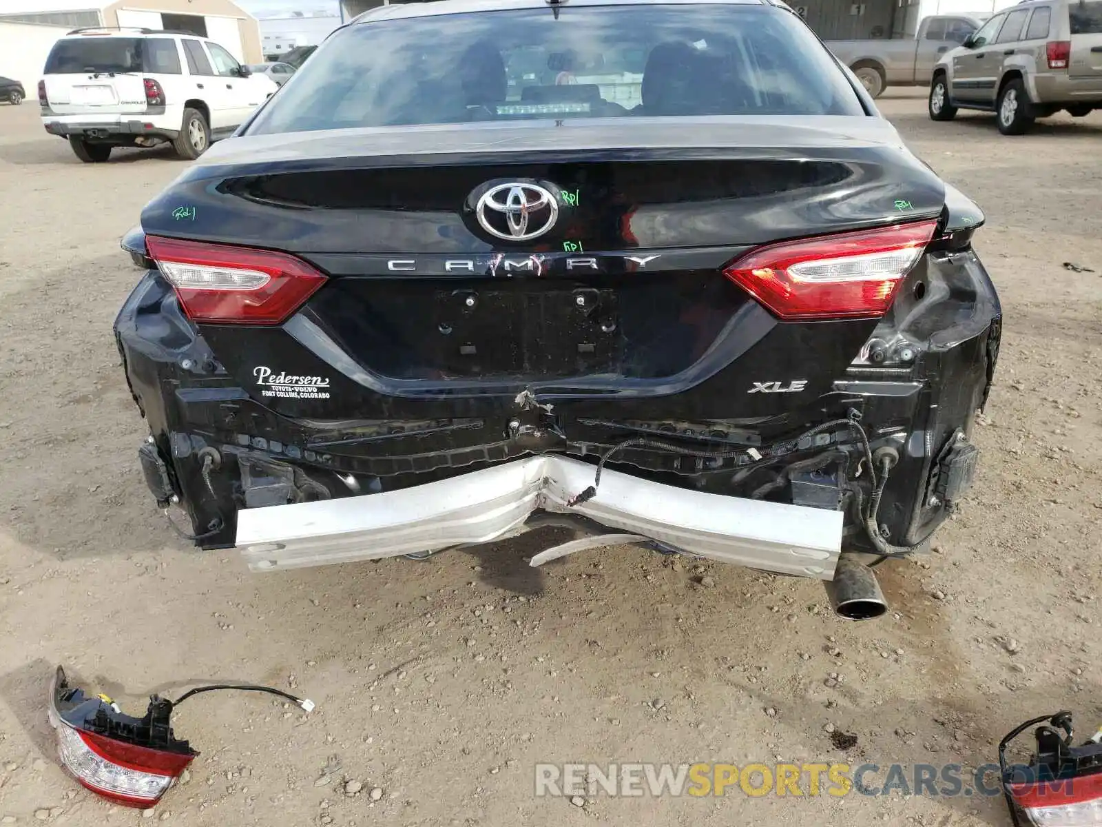 9 Photograph of a damaged car 4T1F11AK5LU925735 TOYOTA CAMRY 2020