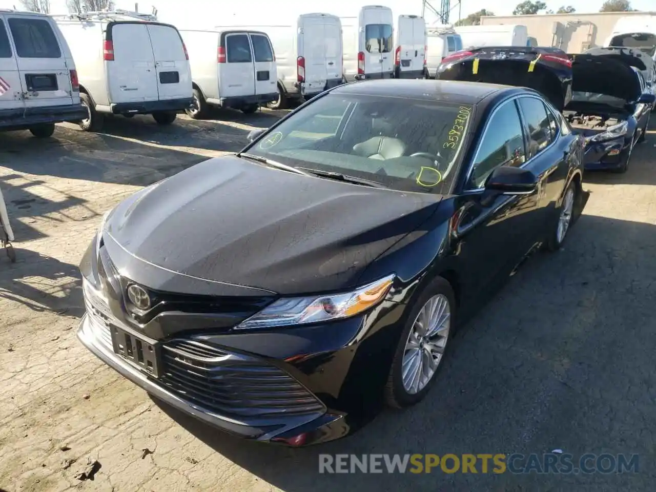 2 Photograph of a damaged car 4T1F11AK6LU334832 TOYOTA CAMRY 2020