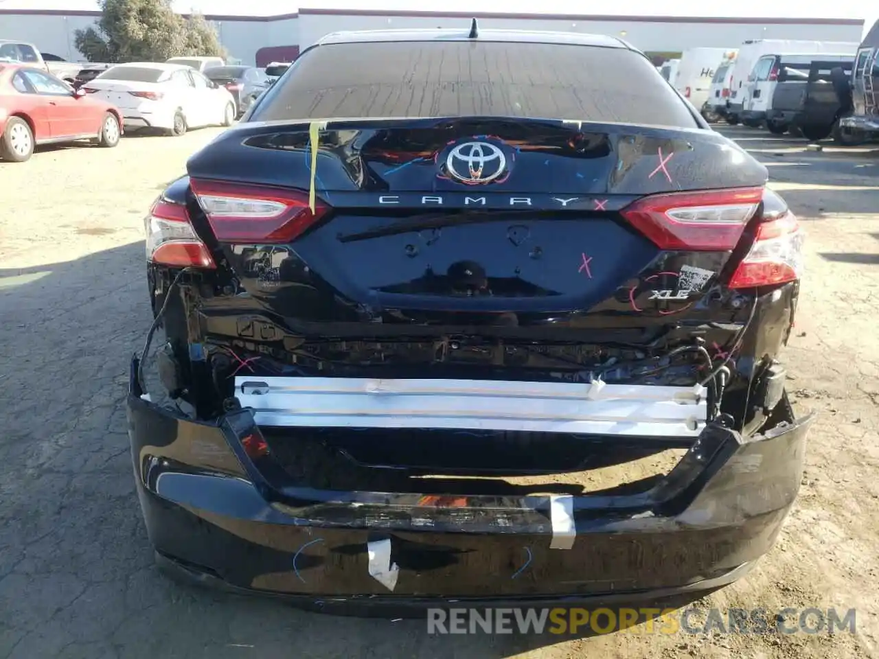 9 Photograph of a damaged car 4T1F11AK6LU334832 TOYOTA CAMRY 2020