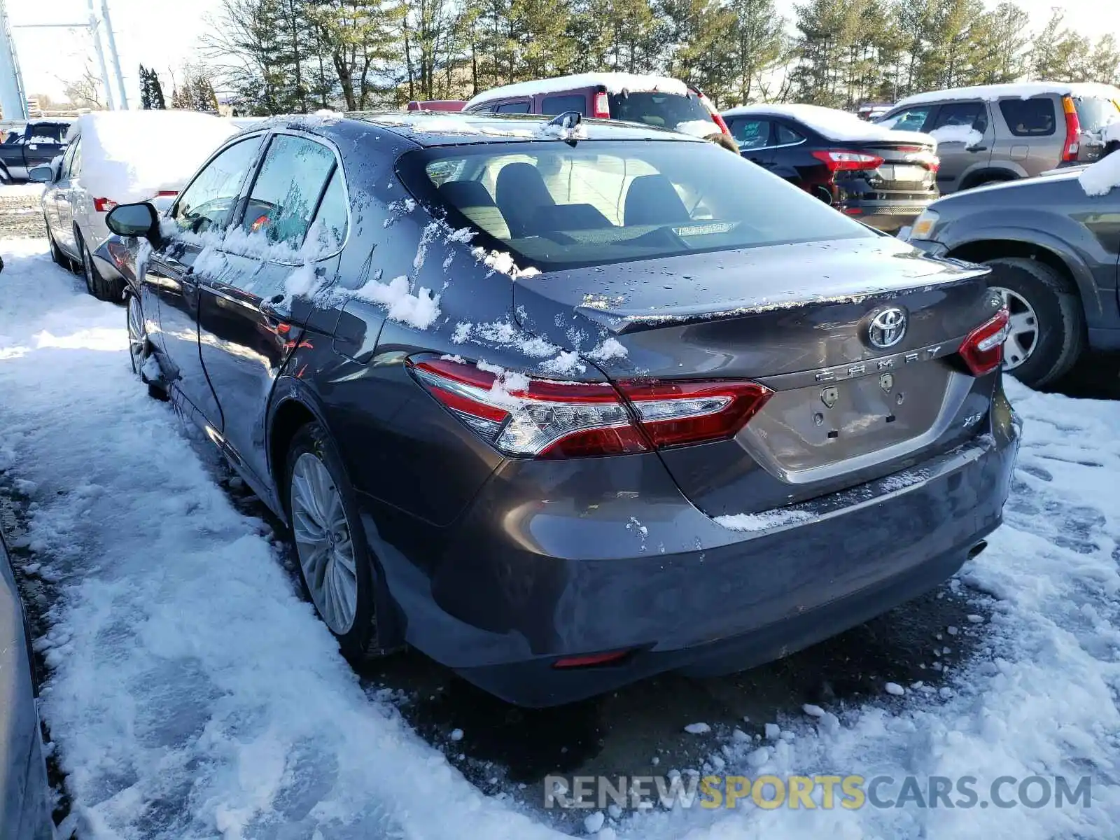 3 Photograph of a damaged car 4T1F11AK6LU339822 TOYOTA CAMRY 2020