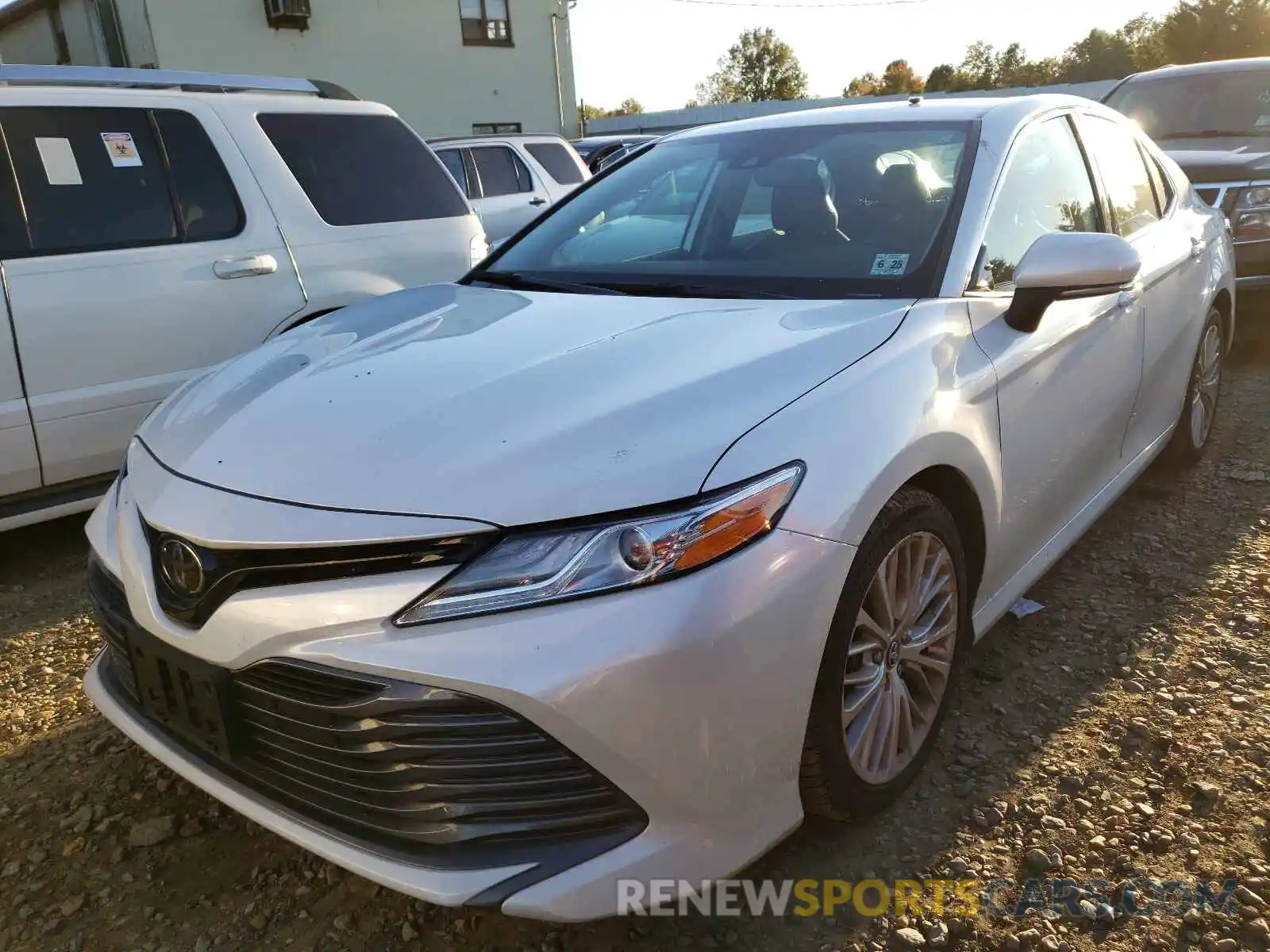 2 Photograph of a damaged car 4T1F11AK6LU898433 TOYOTA CAMRY 2020